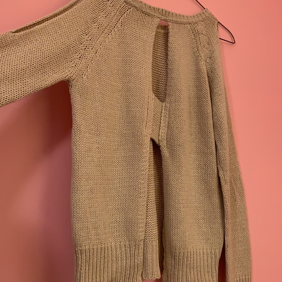 Size small cold shoulder open back sweater - Picture 3 of 3